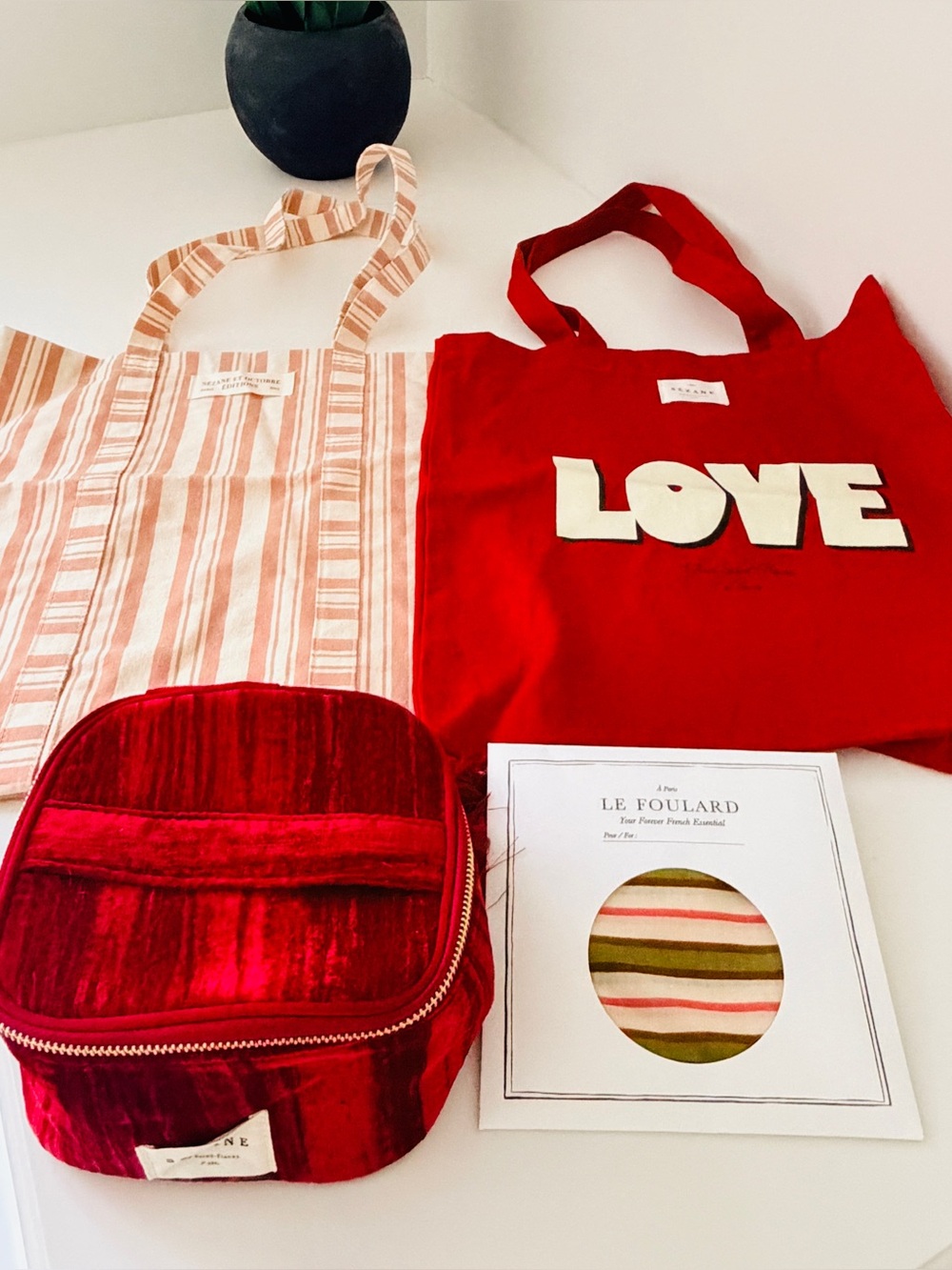 Sezane Andinette Dress with Sezane Gift Item - Picture 9 of 9